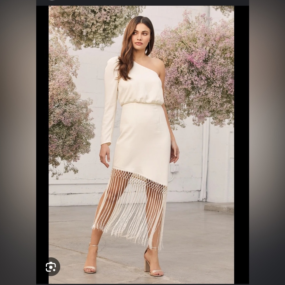 Stunning asymmetrical dress